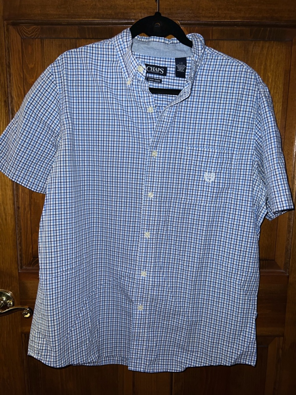 Chaps Men’s Blue Plaid Short-Sleeve Button-Down Shirt